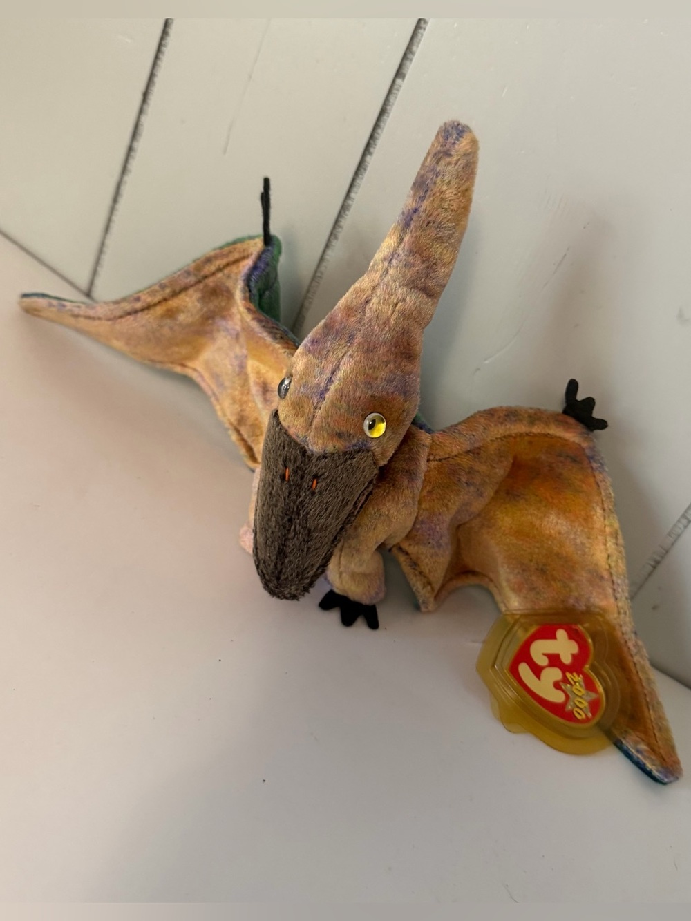 Swoop the Pterodactyl 2000 Ty Beanie Babies with Tags and  P.E. Pellets